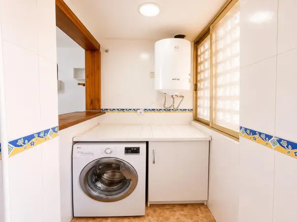 Apartment Of 75 M² In Torrevieja, Spain