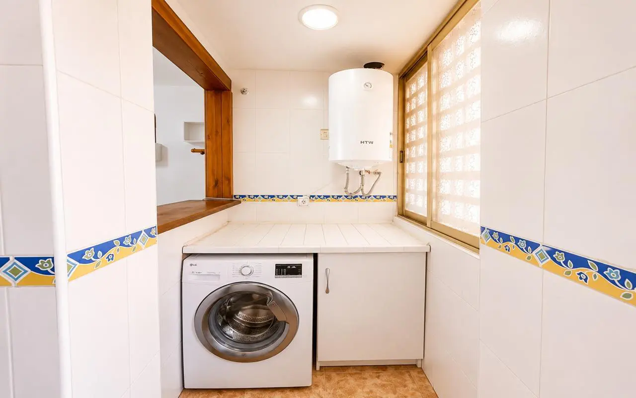 Apartment Of 75 M² In Torrevieja, Spain