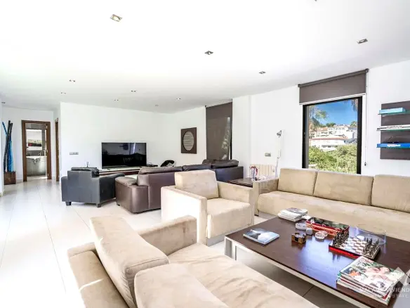 5-bedroom Villa In Mijas, Spain (443 M²)