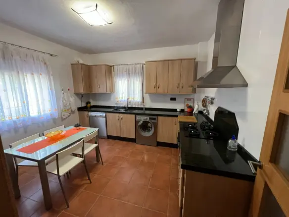 Detached House Of 160 M² With Features In Fuencaliente, Spain