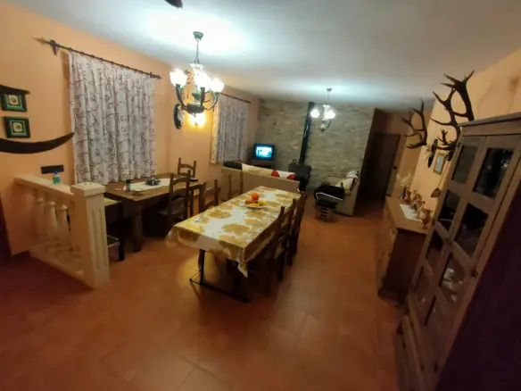 Detached House Of 160 M² With Features In Fuencaliente, Spain