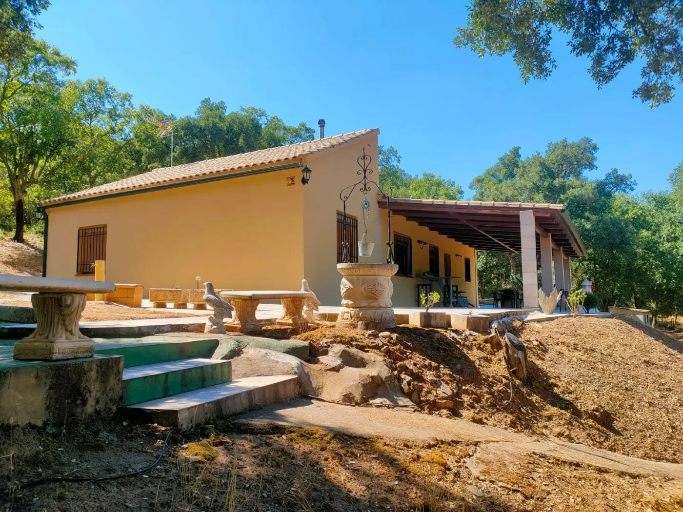 Detached House Of 160 M² With Features In Fuencaliente, Spain