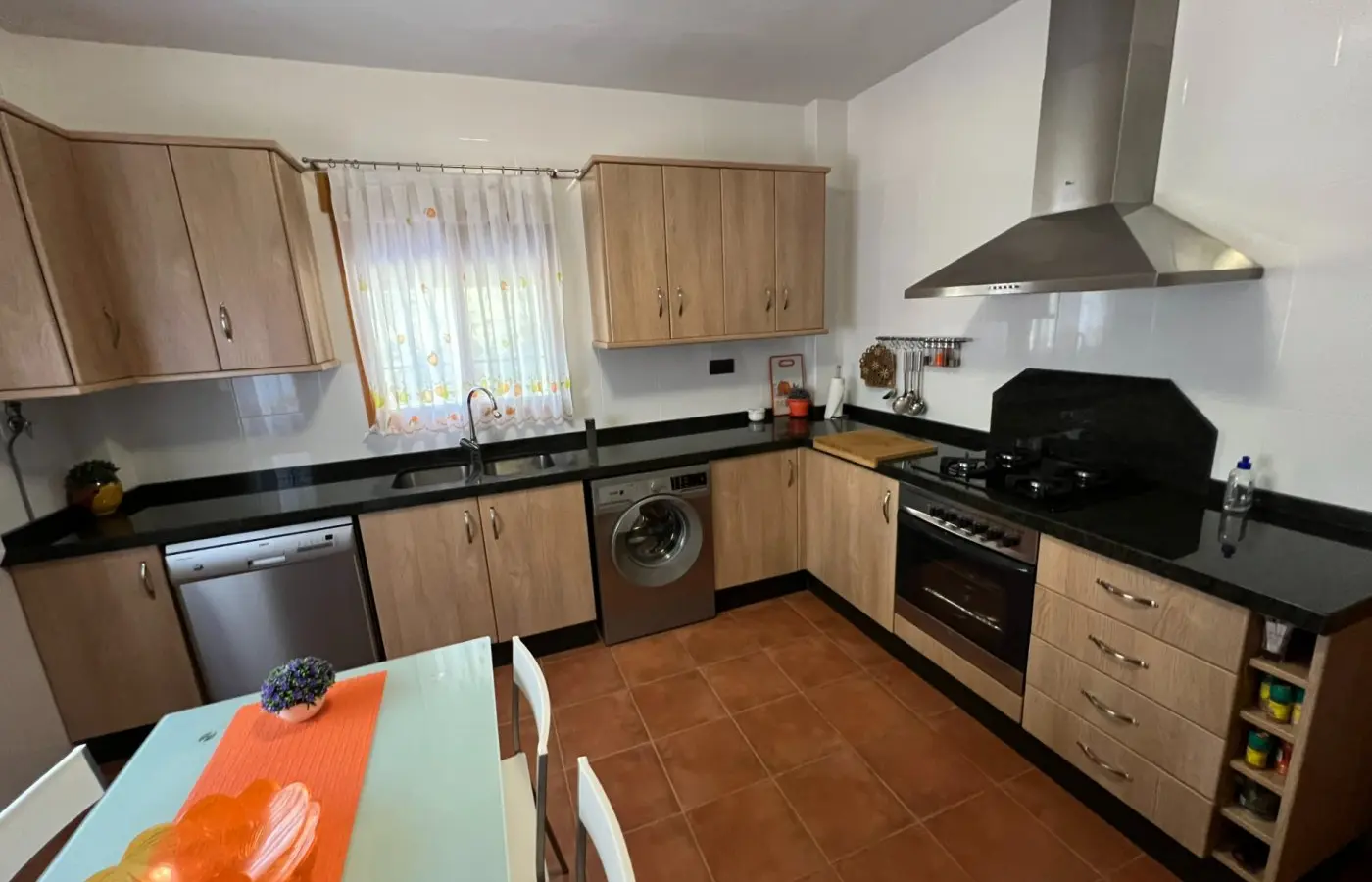 Detached House Of 160 M² With Features In Fuencaliente, Spain
