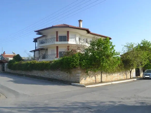 Detached House Of 480 M² In Chalkidiki