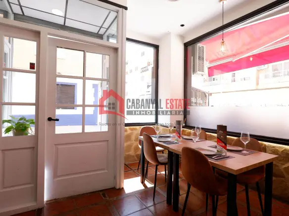 Commercial Premises Of 154 M² In Port De Sagunt, Spain