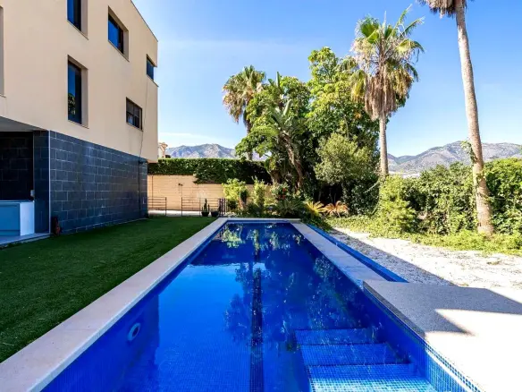 5-bedroom Villa In Mijas, Spain (443 M²)