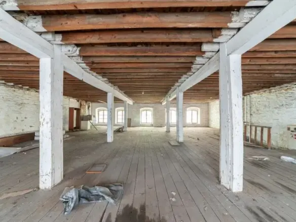 Building In Kavala, Greece (830 M²)
