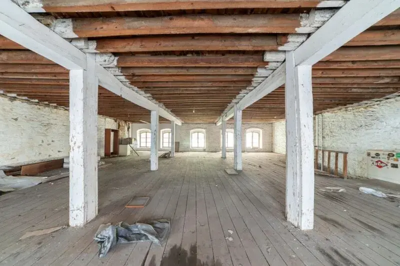Building Of 830 M² In Kavala