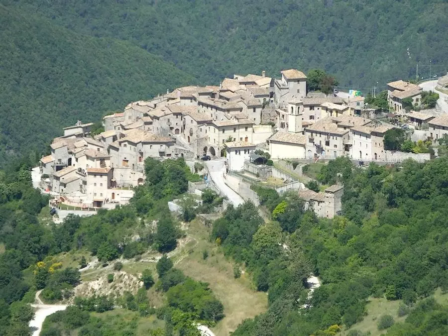 Investment Opportunity In Umbria, Central Italy