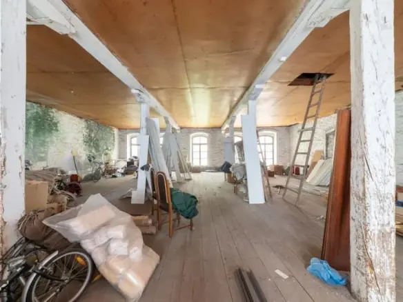 Building In Kavala, Greece (830 M²)