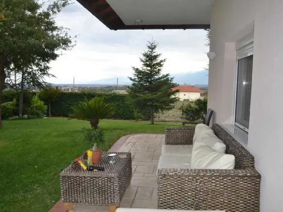 3-bedroom Detached House In Katerini, Greece (378 M²)