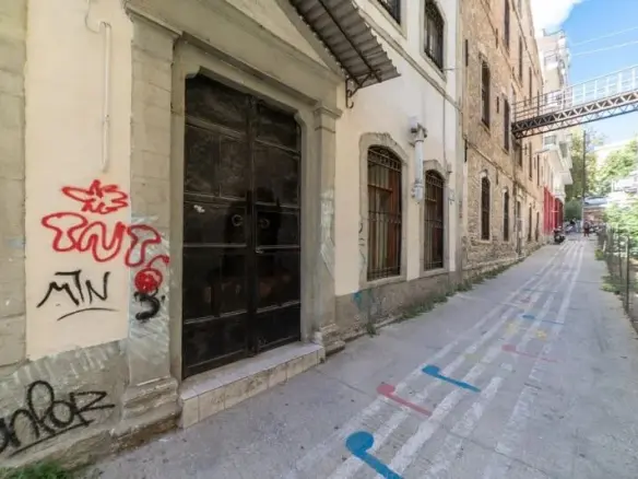Building In Kavala, Greece (830 M²)