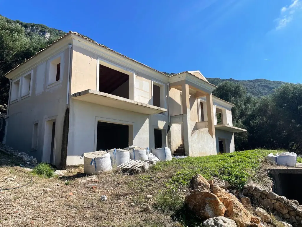 Villa Of 290 M² In Corfu