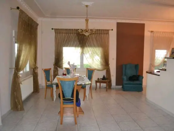 3-bedroom Detached House In Katerini, Greece (378 M²)