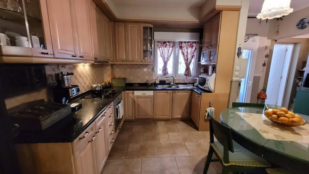 Maisonette Of 192 M² In The Suburbs Of Thessaloniki