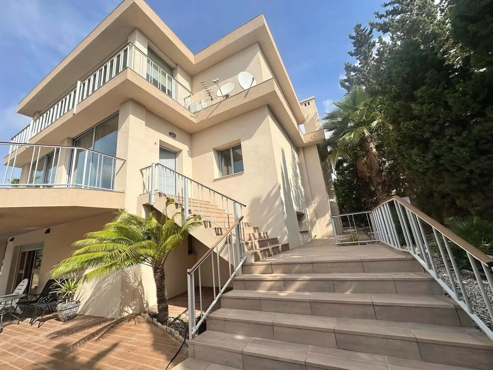 Villa Of 425 M² In Rojales, Spain