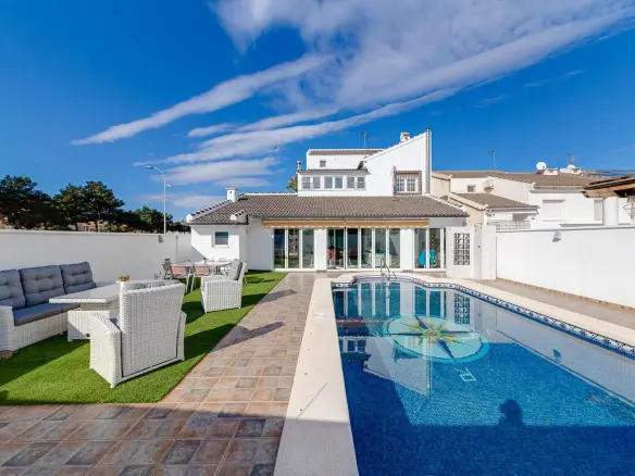 Villa 418 M² In San Javier, Spain – Mediter Real Estate
