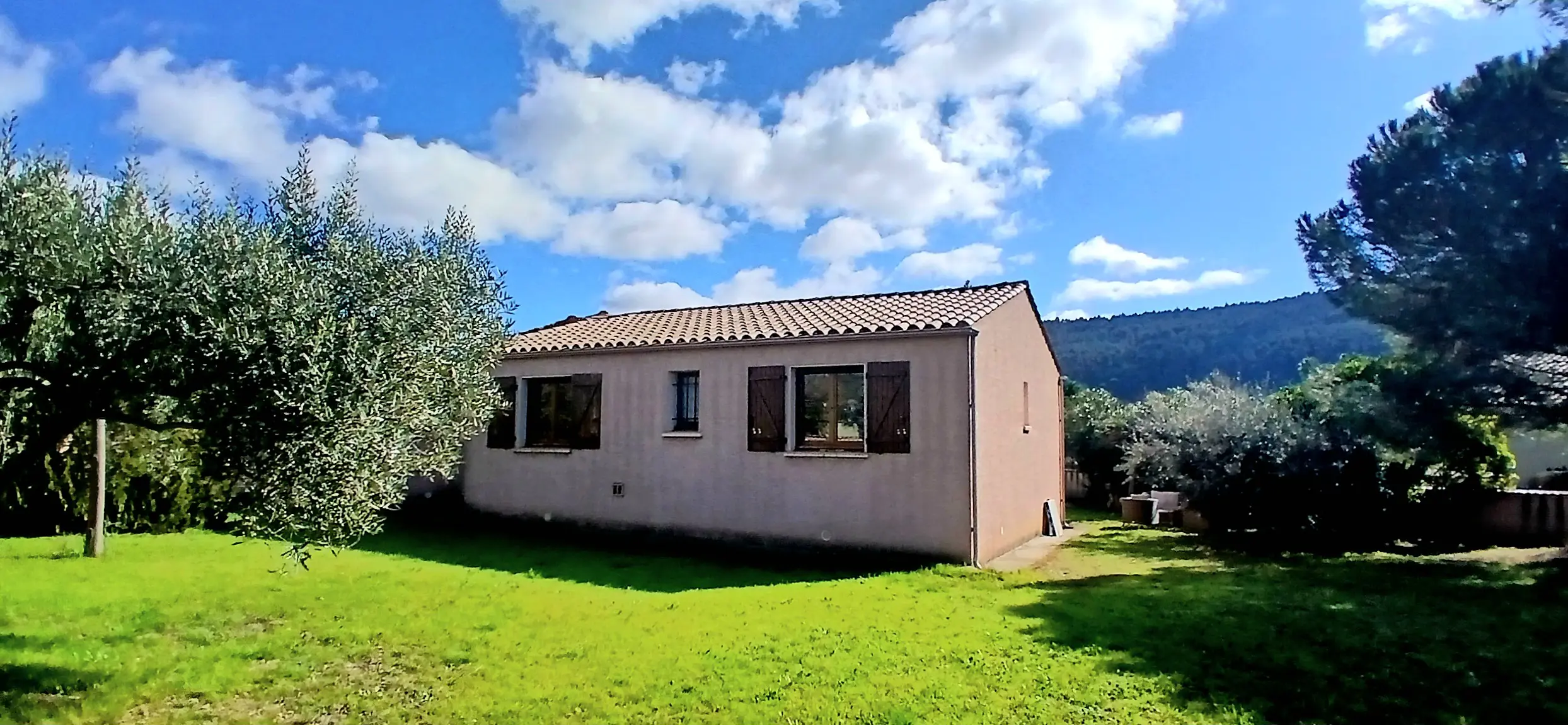 Detached House Of 115 M² In Bize Minervois, France