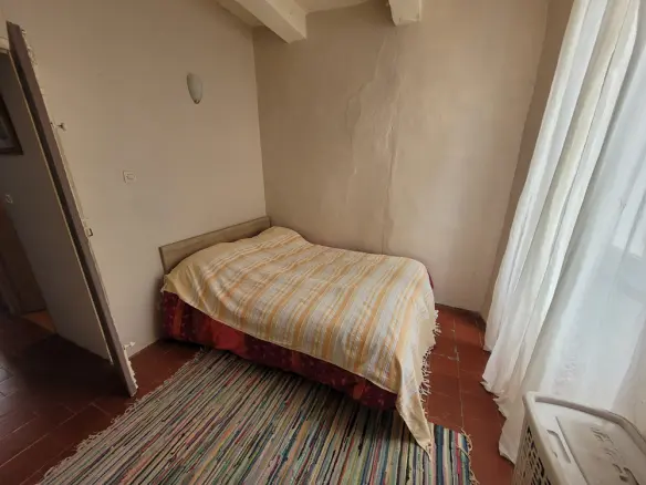 3-bedroom House In Saint Genies De Fontedit, France (80 M²)