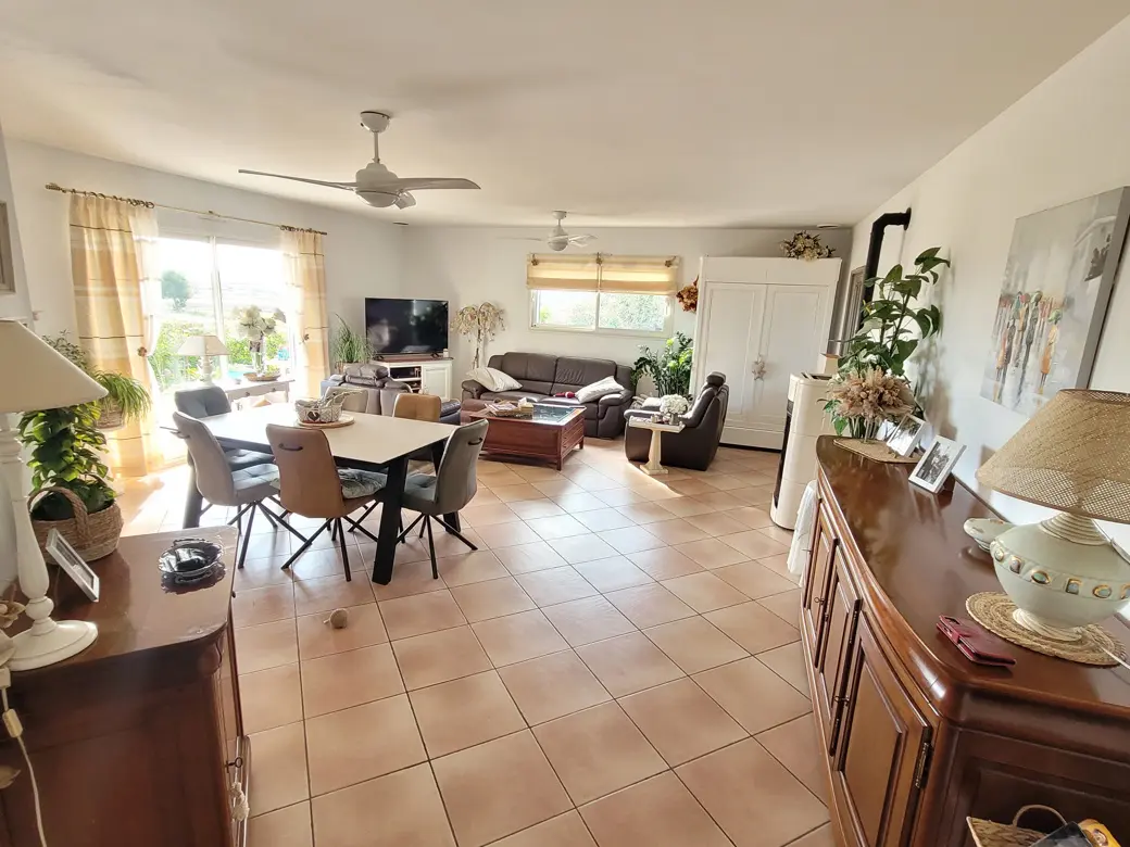 Detached House Of 140 M² In Autignac, France