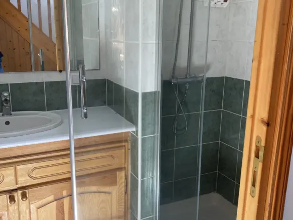 4-bedroom House In Laprade, France (154 M²)