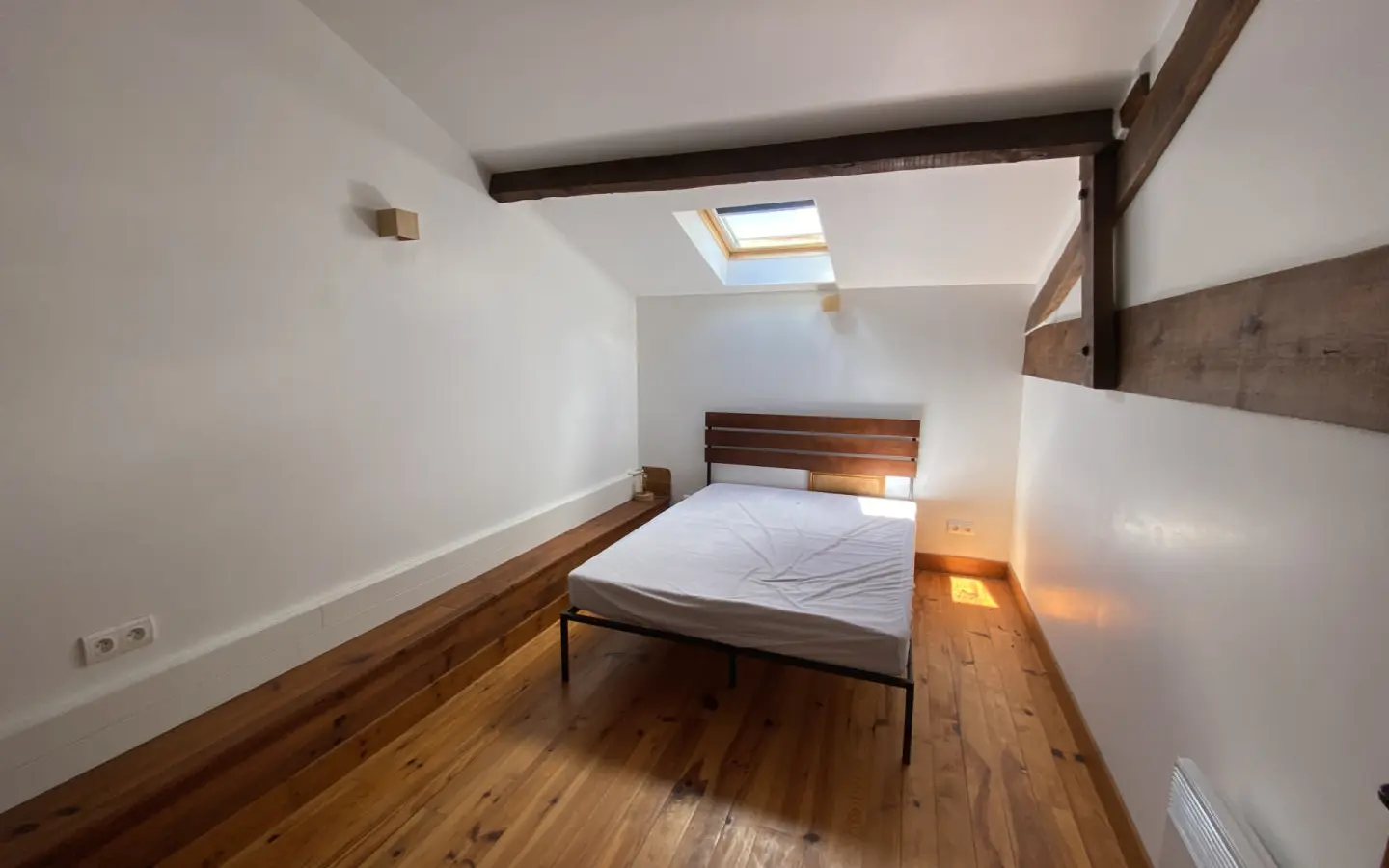 4-bedroom House In Laprade, France (154 M²)