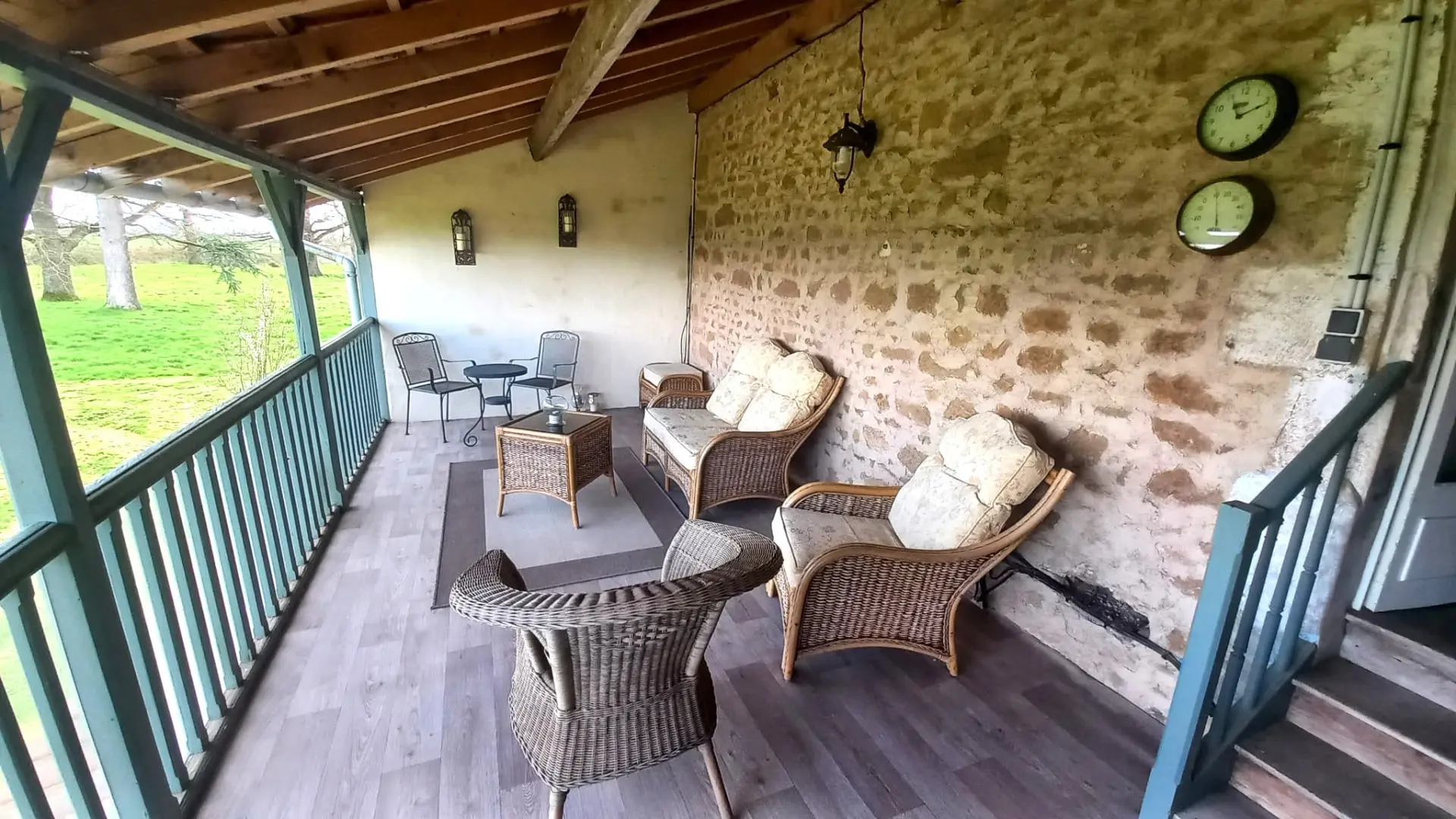 Manor House Of 0 M² With Pool, Barn In Vienne