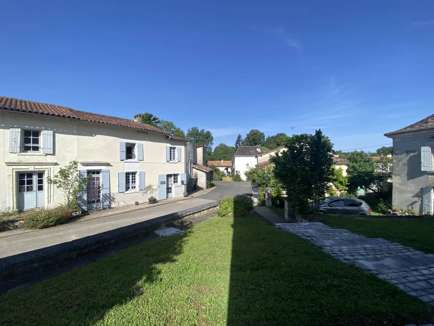 House Of 150 M² With Church View In Chalais
