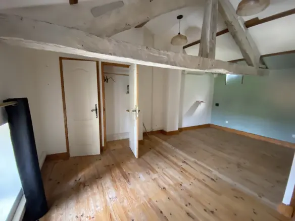 4-bedroom House In Laprade, France (154 M²)