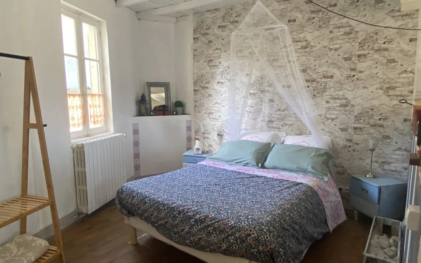4-bedroom Village House In Rioux-martin, France (136 M²)