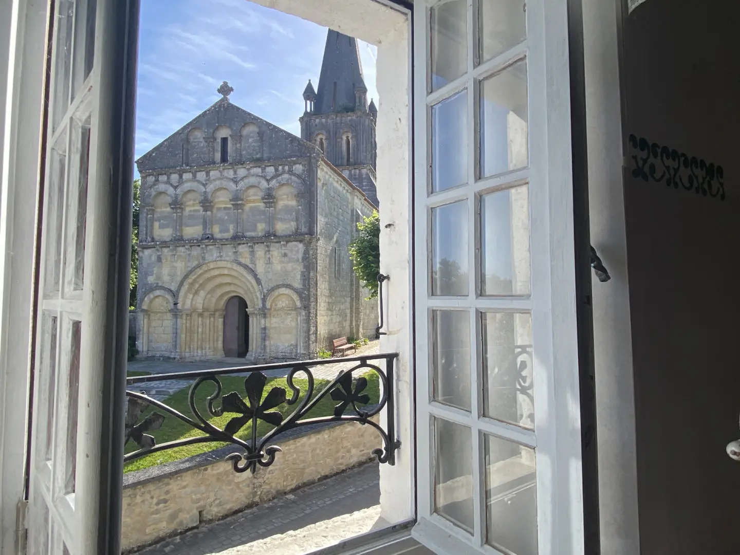 House Of 150 M² With Church View In Chalais