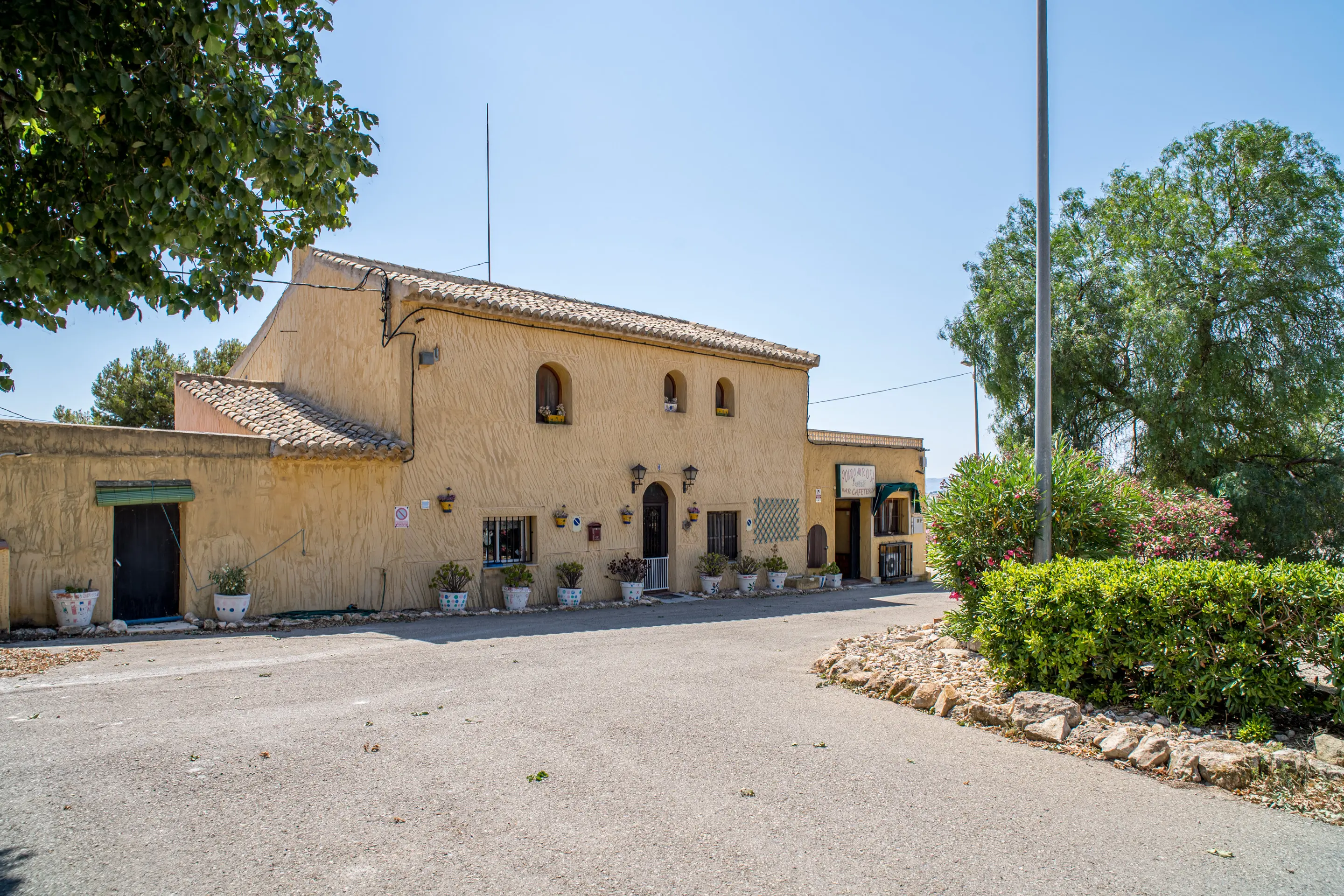 Detached Villa Of 427 M² With Garden In Pinoso