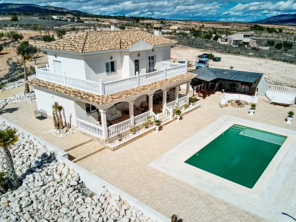 Detached Villa Of 207 M² In Pinoso, Spain