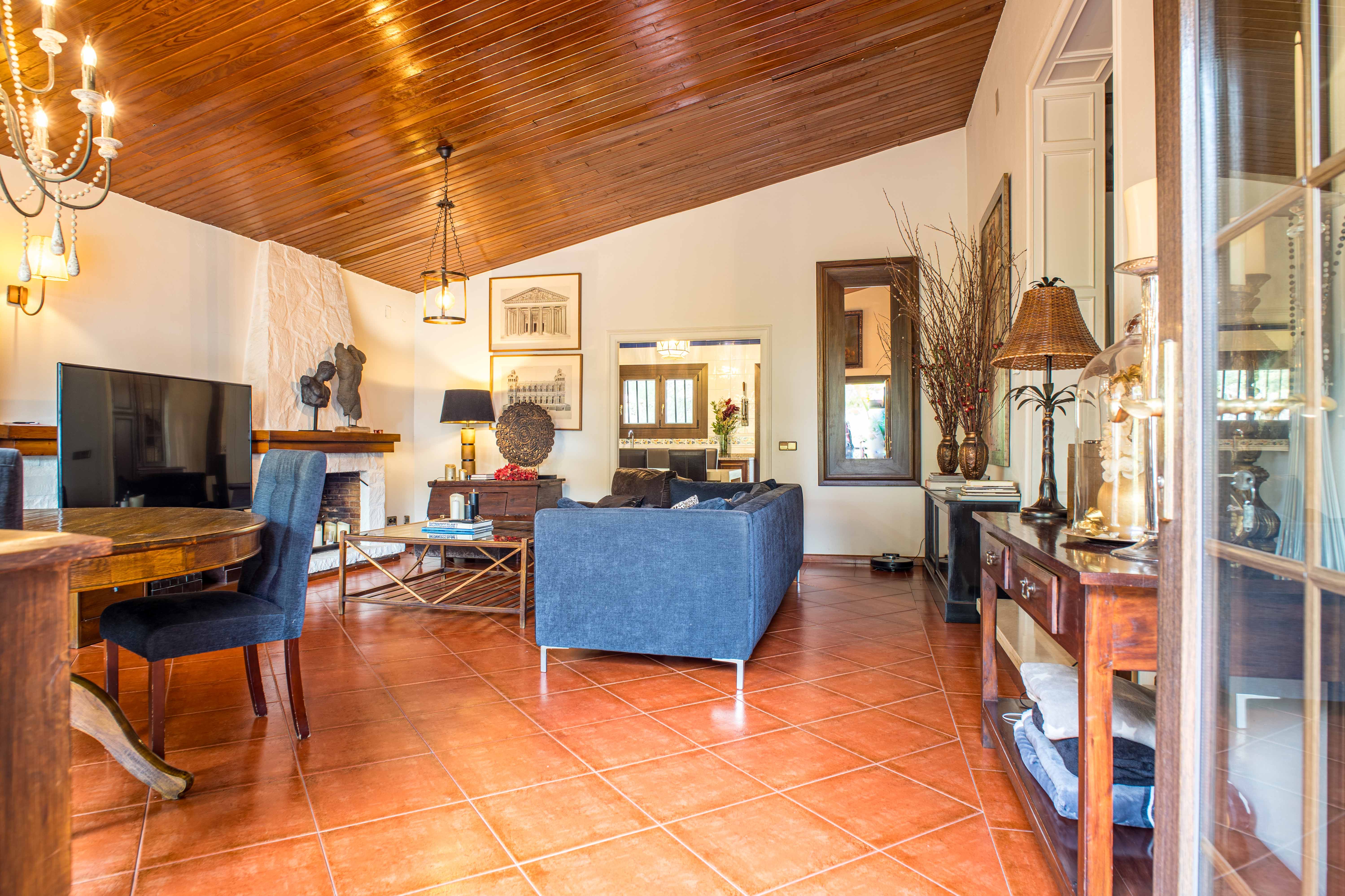 Detached Villa Of 381 M² In Spain