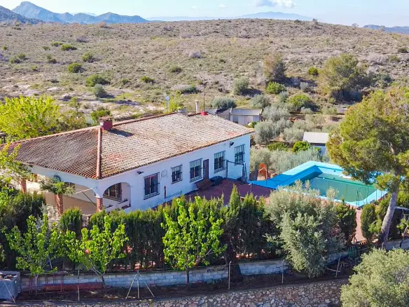 Country House Of 429 M² In Puerto Lumbreras