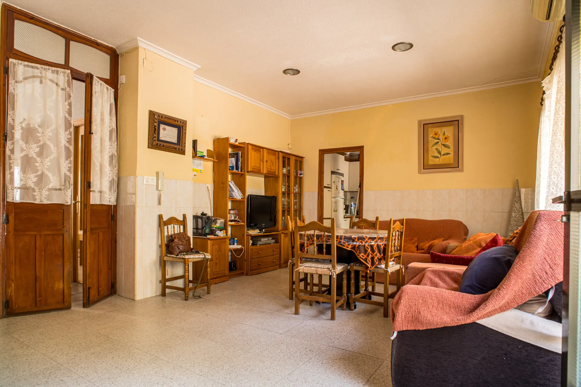 Townhouse Of 326 M² In Spain