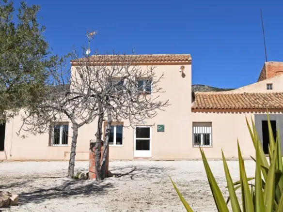 Country House Of 160 M² In Spain