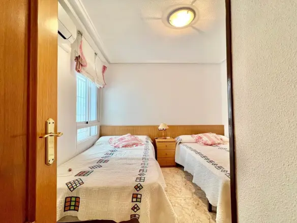 Apartment Of 72 M² With Sea Views In Torrevieja, Spain