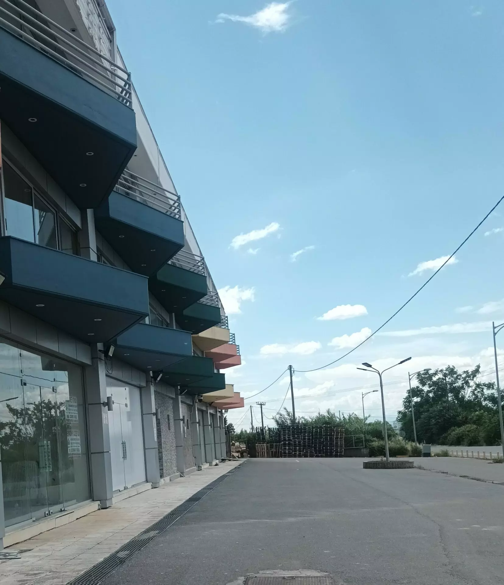 20260524_123341_ Commercial Property Of 360 M² In North Greece