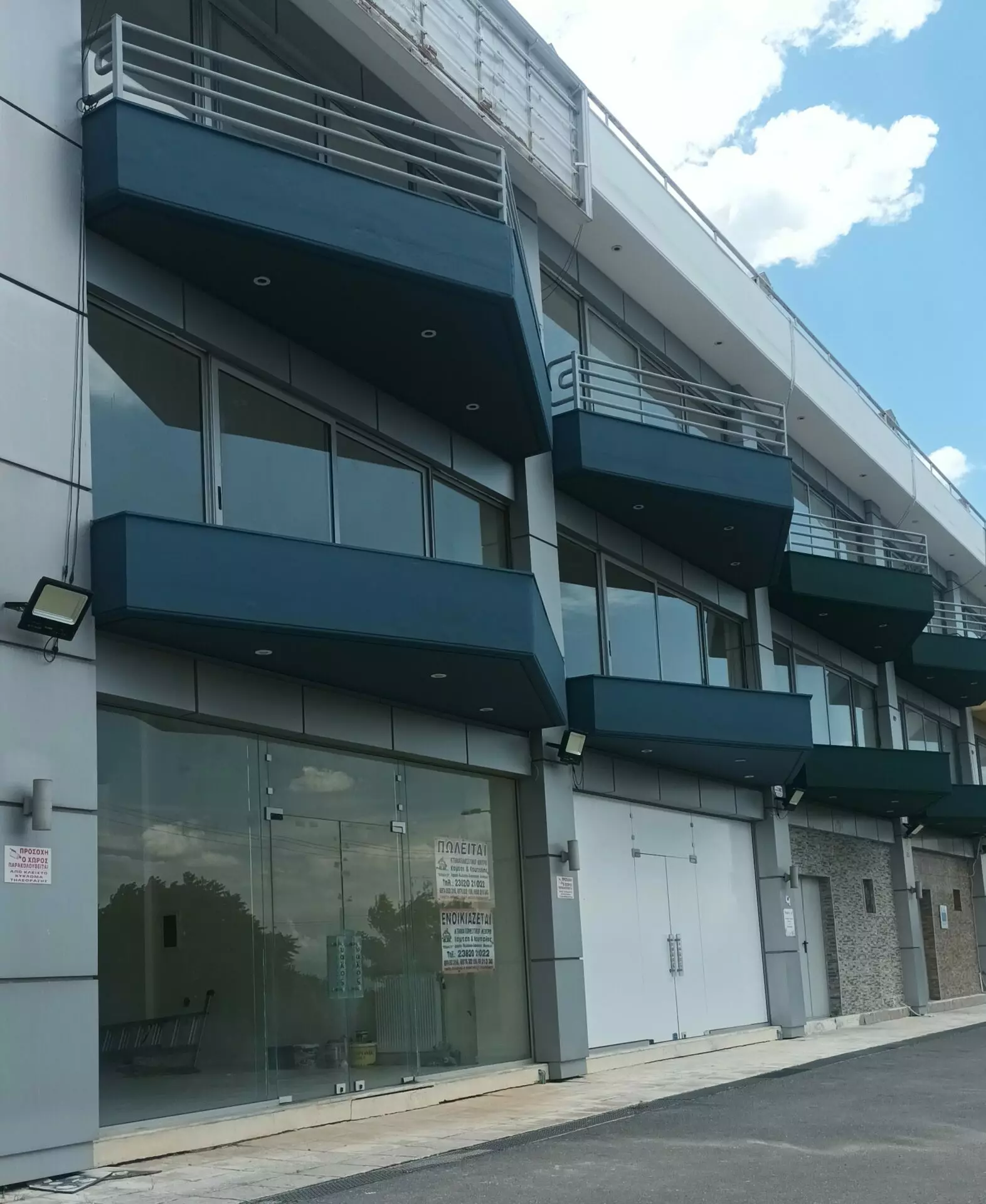 20260524_123428_ Commercial Property Of 360 M² In North Greece