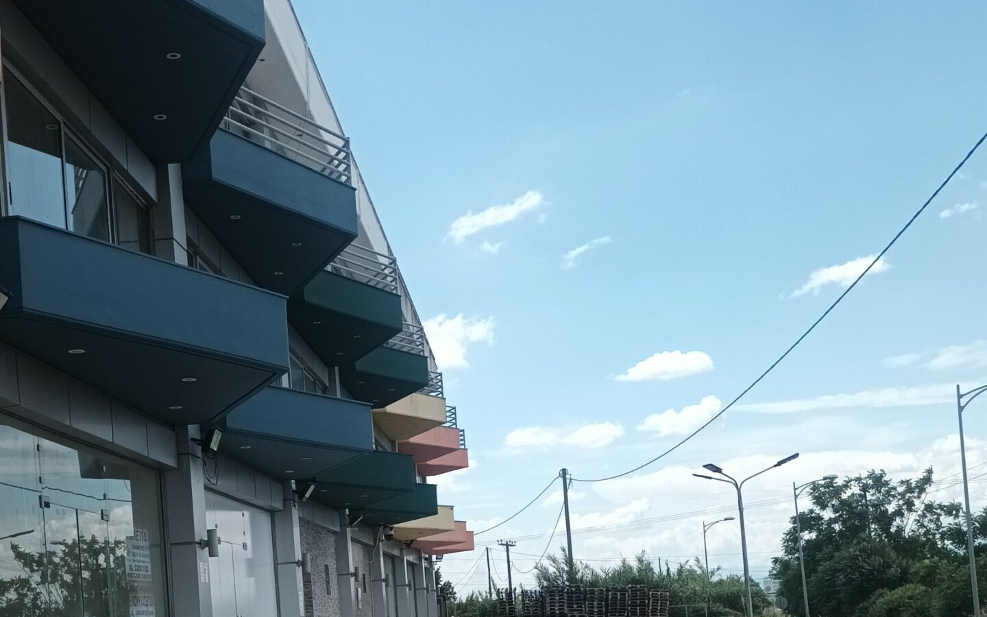 Commercial Property, 360 M² In North Greece.