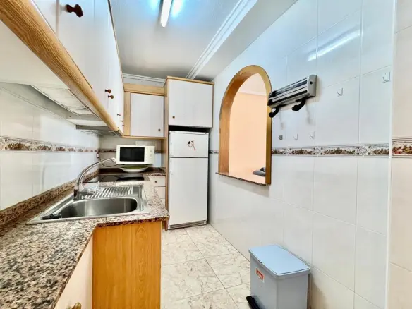 Apartment Of 72 M² With Sea Views In Torrevieja, Spain