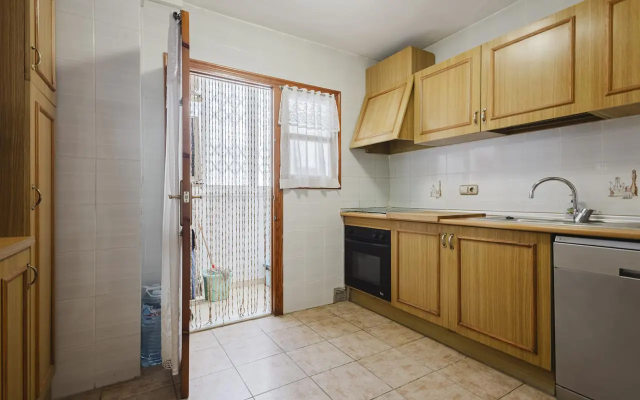 Apartment Of 70 M² In Torrevieja, Spain