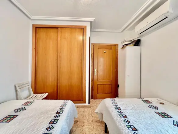 Apartment Of 72 M² With Sea Views In Torrevieja, Spain
