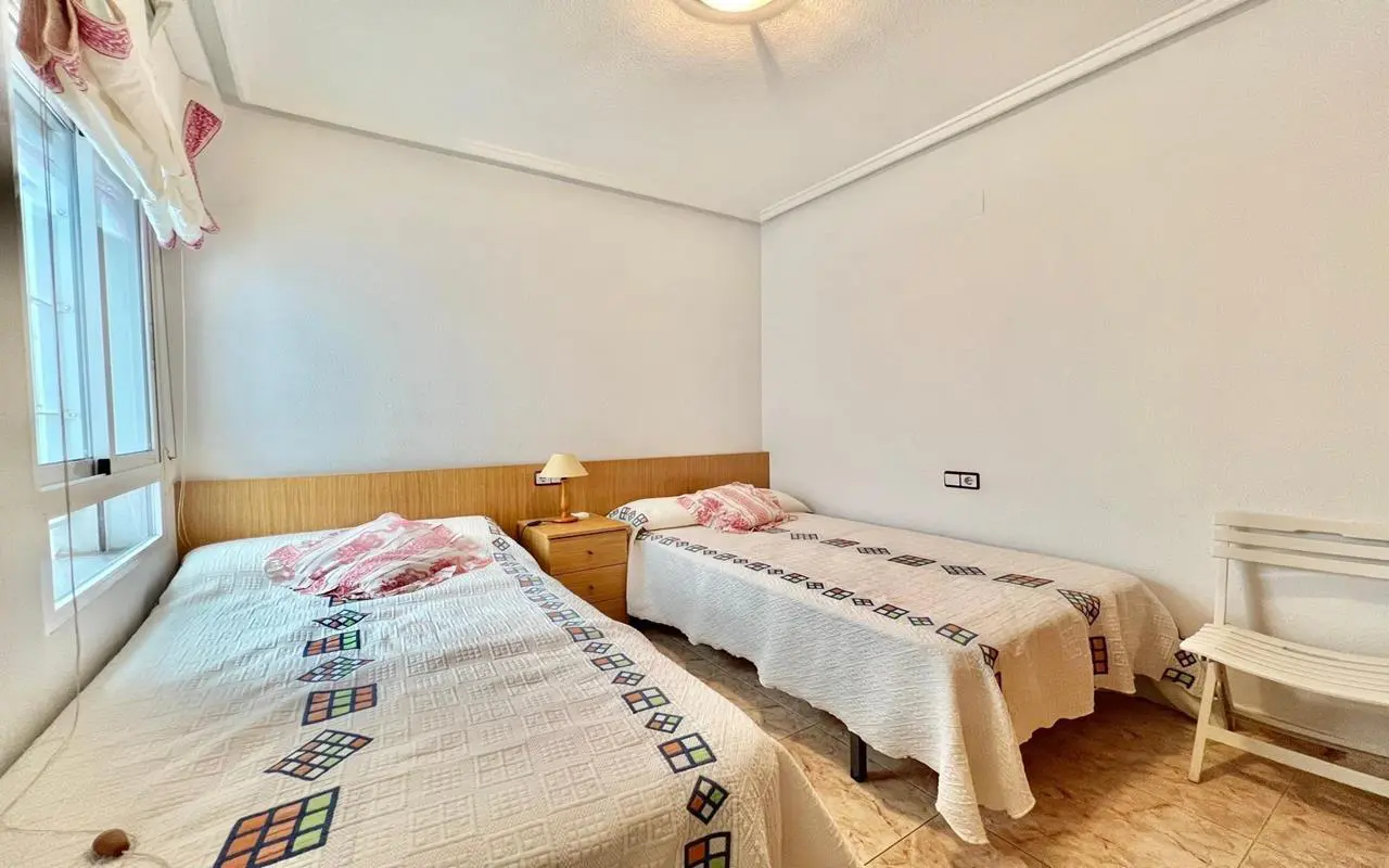 Apartment Of 72 M² With Sea Views In Torrevieja, Spain