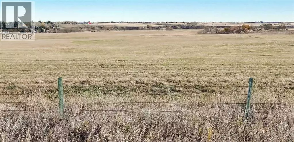 Farm Of X M² With Farm In Cremona, Alberta, Canada