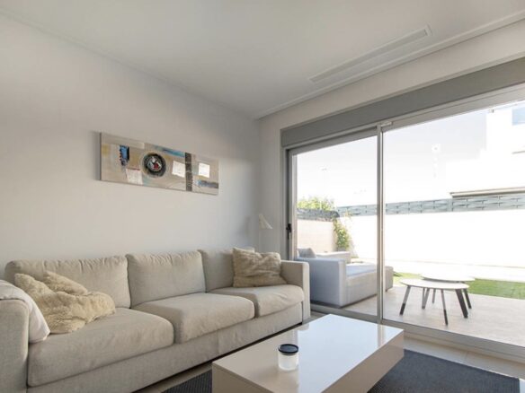 Villa Of 200 M² In Ciudad Quesada, Alicante