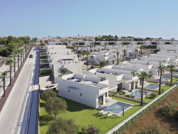 Villa Of 100 M² With Pool In La Finca, Alicante