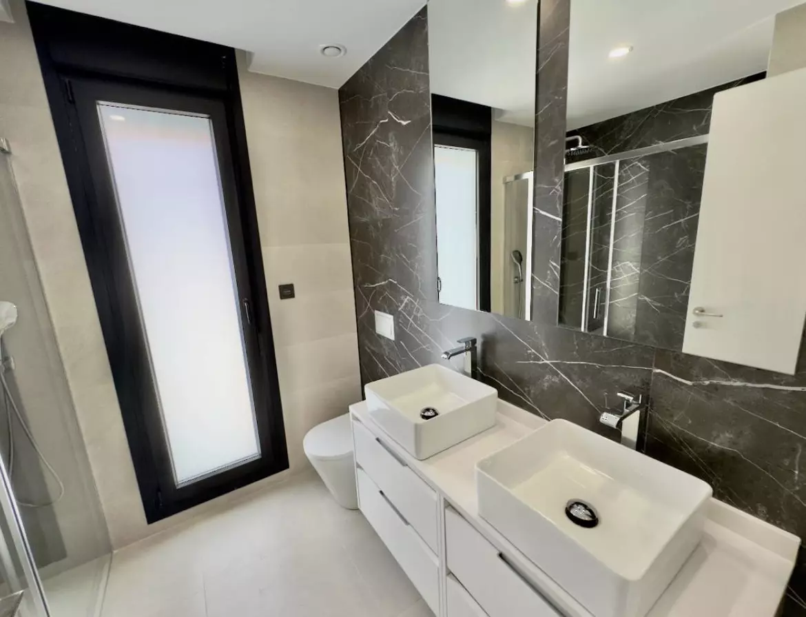 Villa Of 150 M² With Pool In Benijofar, Alicante