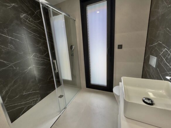 Villa Of 150 M² With Pool In Benijofar, Alicante